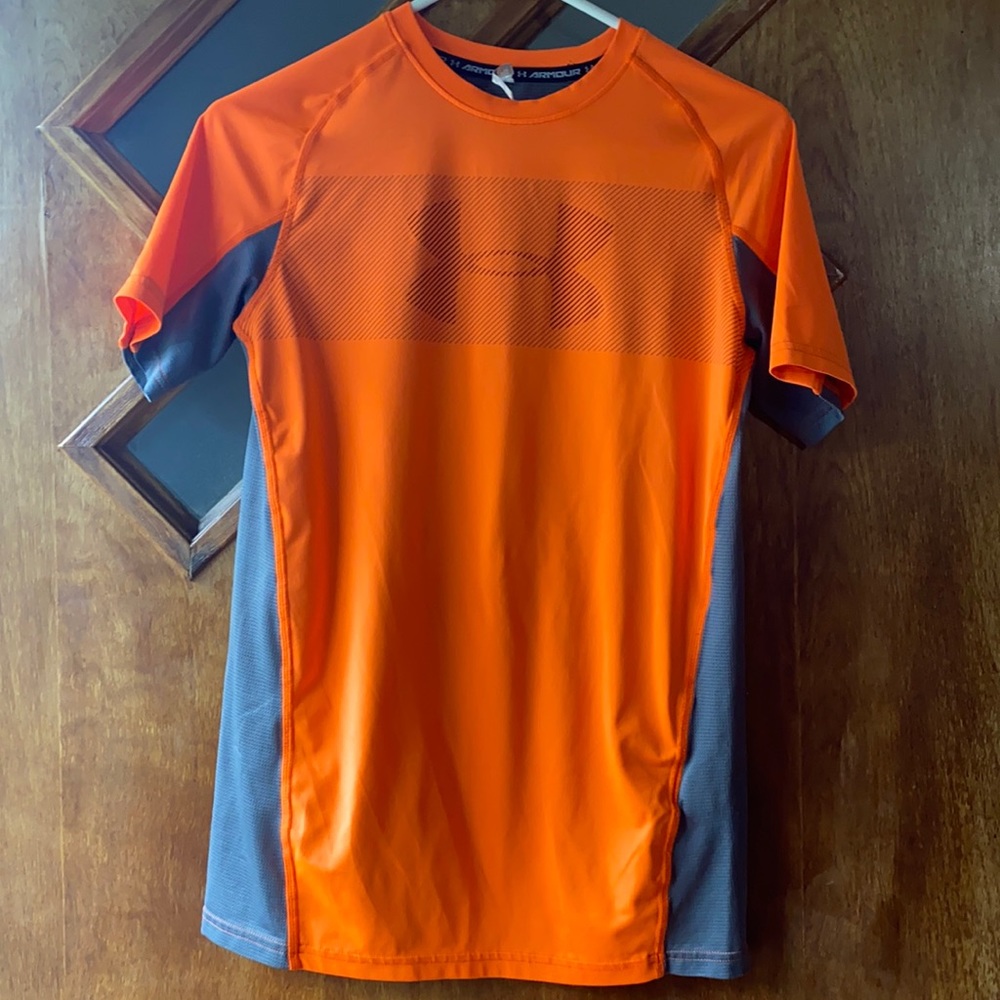 Under Armour Tshirt